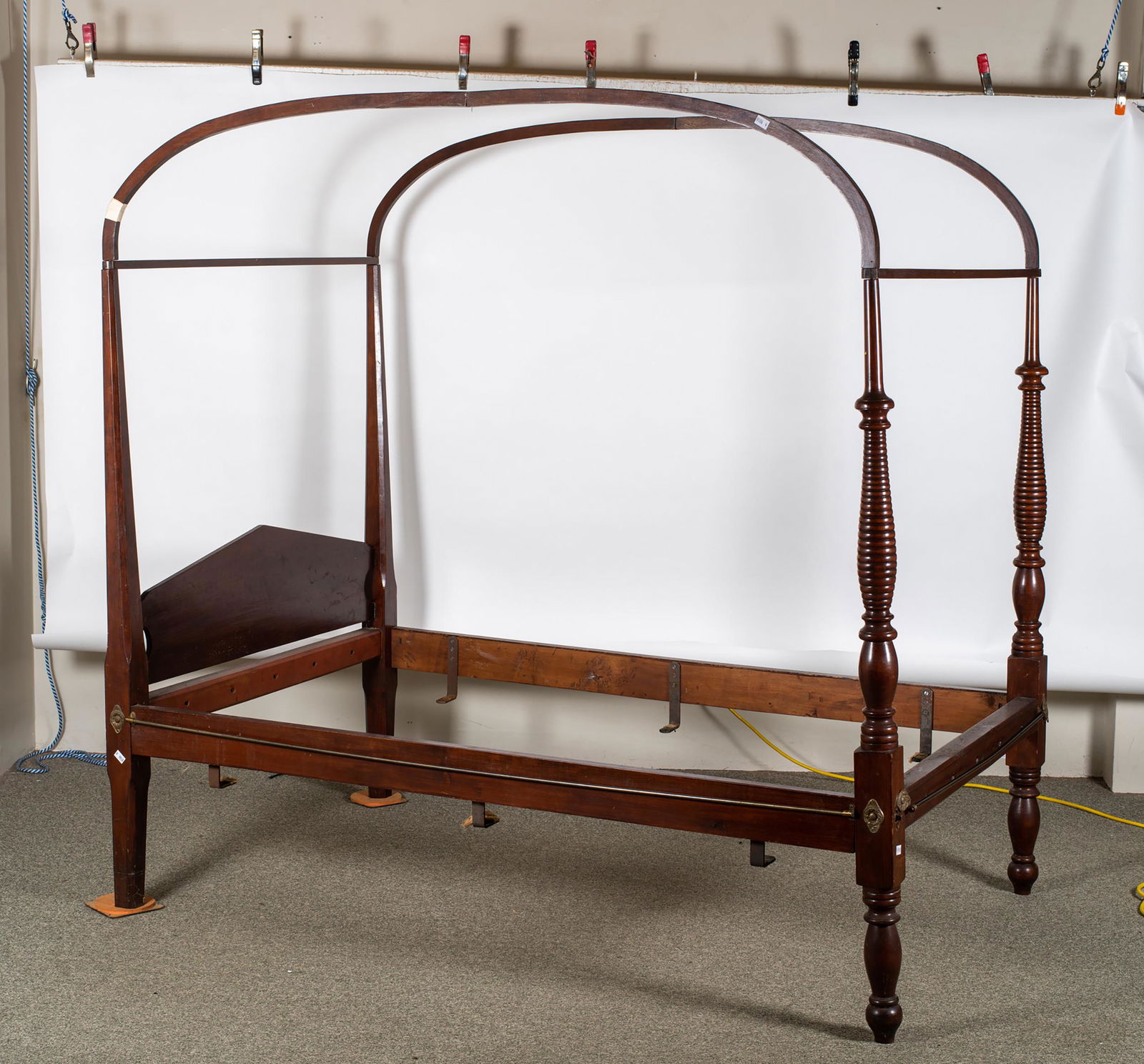 Sheraton Cherry New England Field Bed (1 of 7)