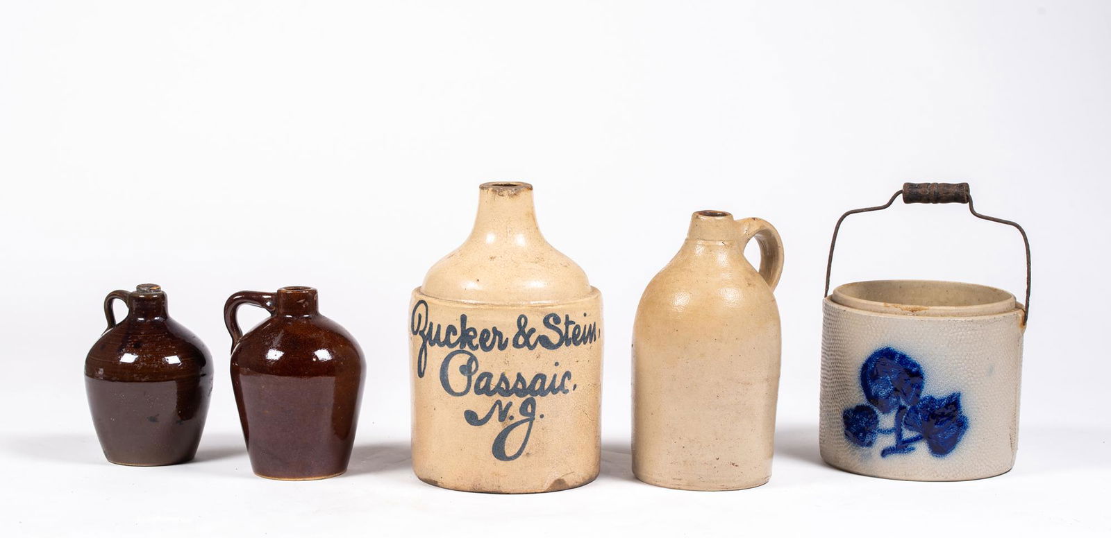 Lot of Five Stoneware Pieces Including Roycraft Shops (1 of 7)