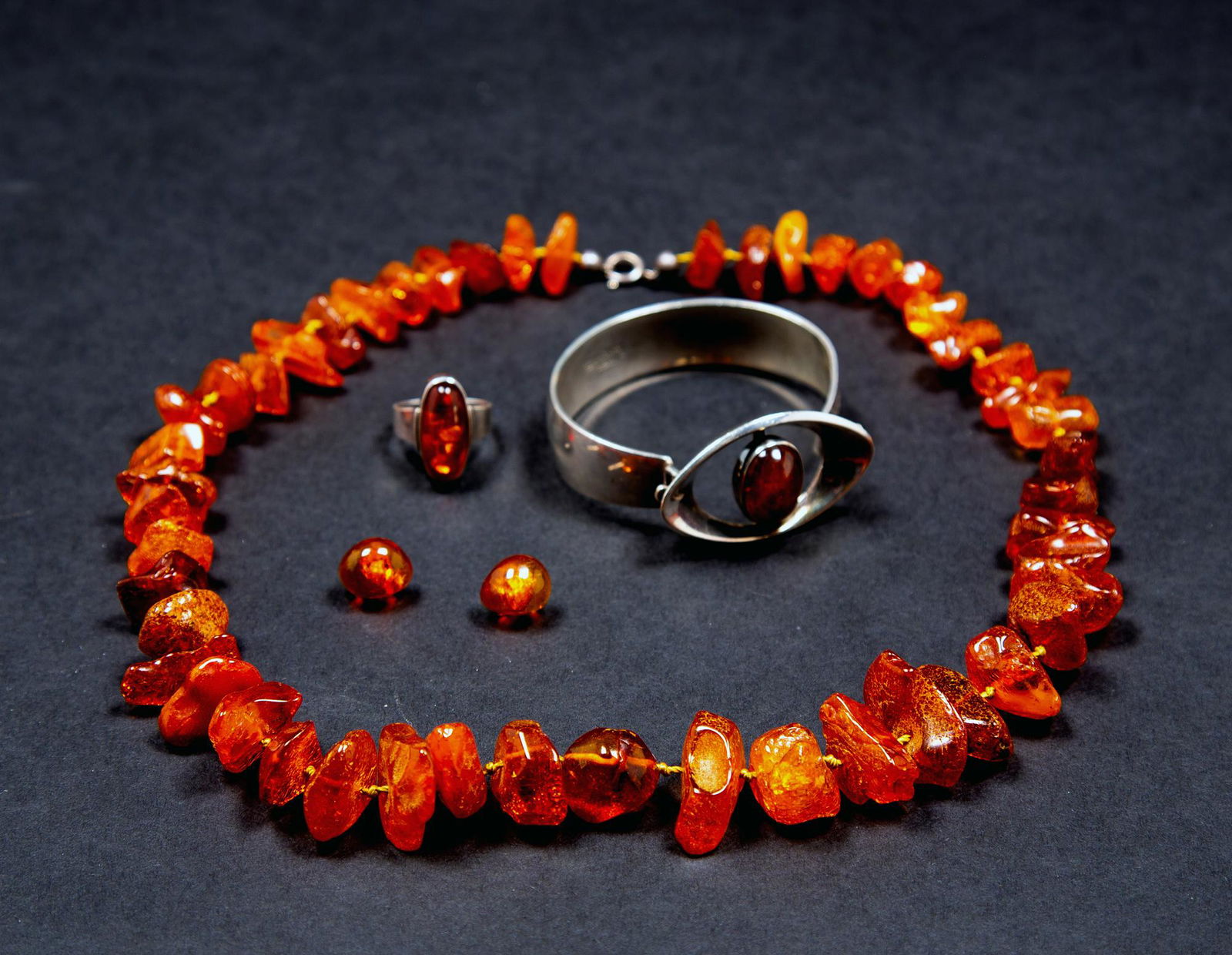 Four Pieces of Amber Jewelry (1 of 6)