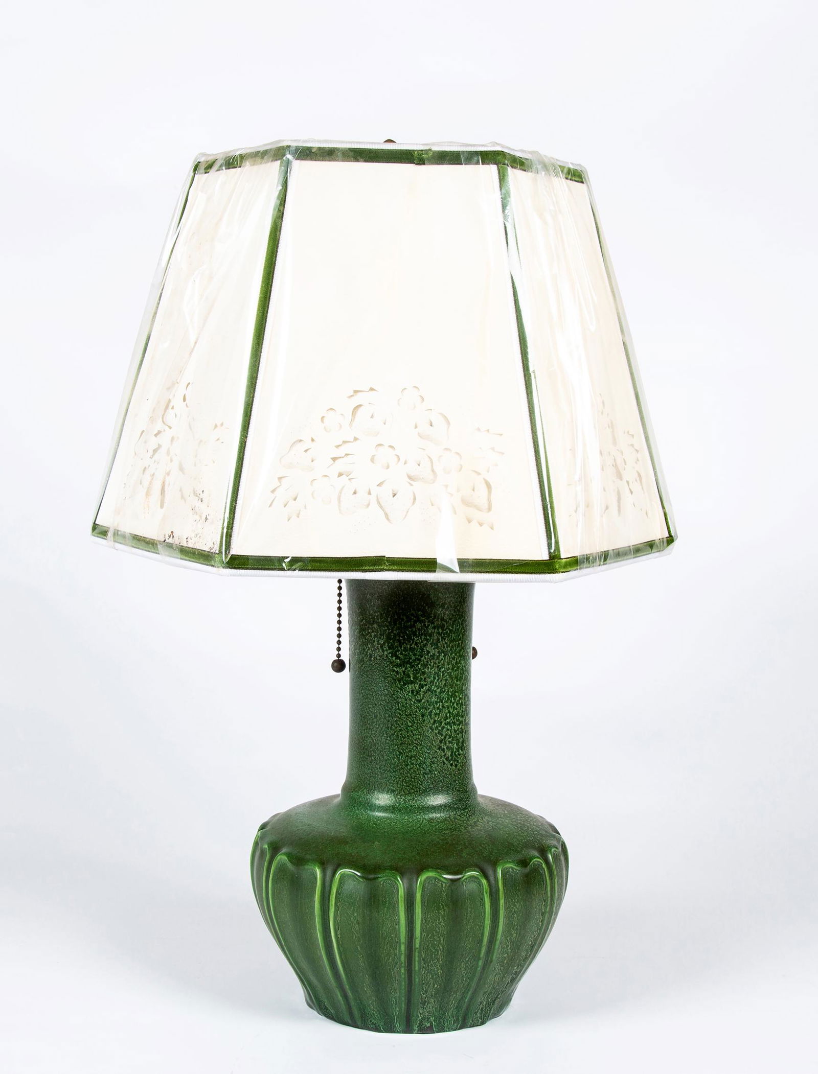 Hampshire Pottery Lamp (1 of 7)