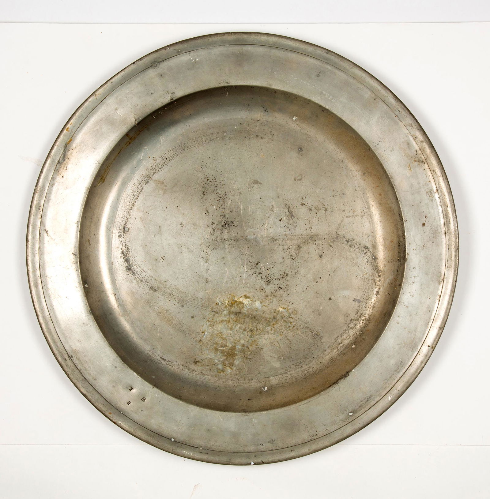 Pewter Charger (1 of 7)