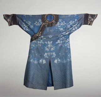 Antique Chinese Blue Brocade dragon motif robe.: Antique Chinese Blue Brocade Robe, dragon motif with cranes throughout, horseshoe cuffs, side mandarin closure with loop and ball closing, gold metallic thread used all over, front and back deep