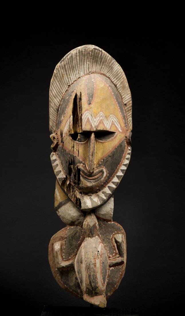 A Fine Abelam men's house carving (1 of 9)