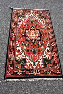 Heriz Carpet 3 x 5: wool