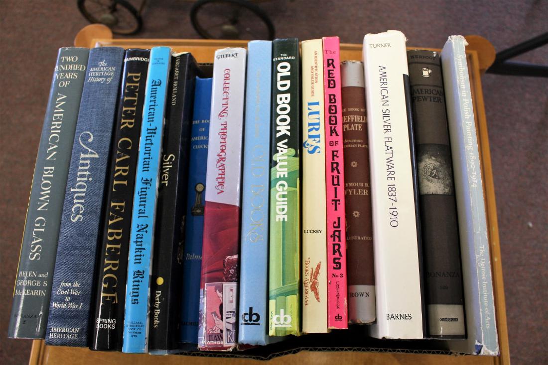 Box Lot of Art Reference Books(16) (1 of 2)