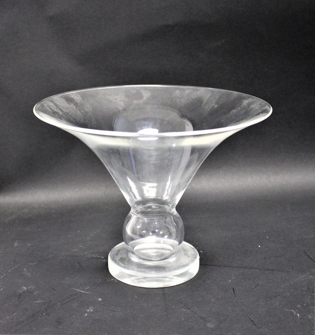 Steuben Crystal Vase Signed (1 of 4)