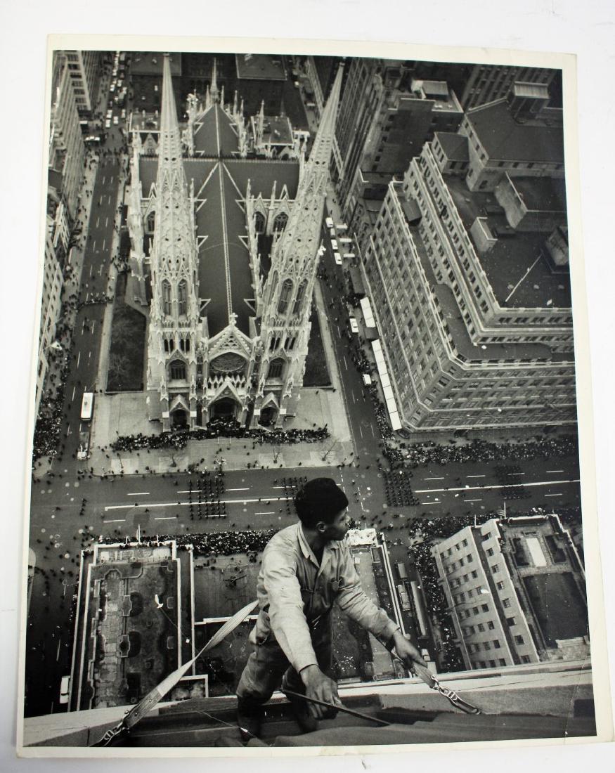 20thC. American Photograph - NYC Window Washer: Mid Century photograph. NYC Window Washer; 14in. X 11in.
