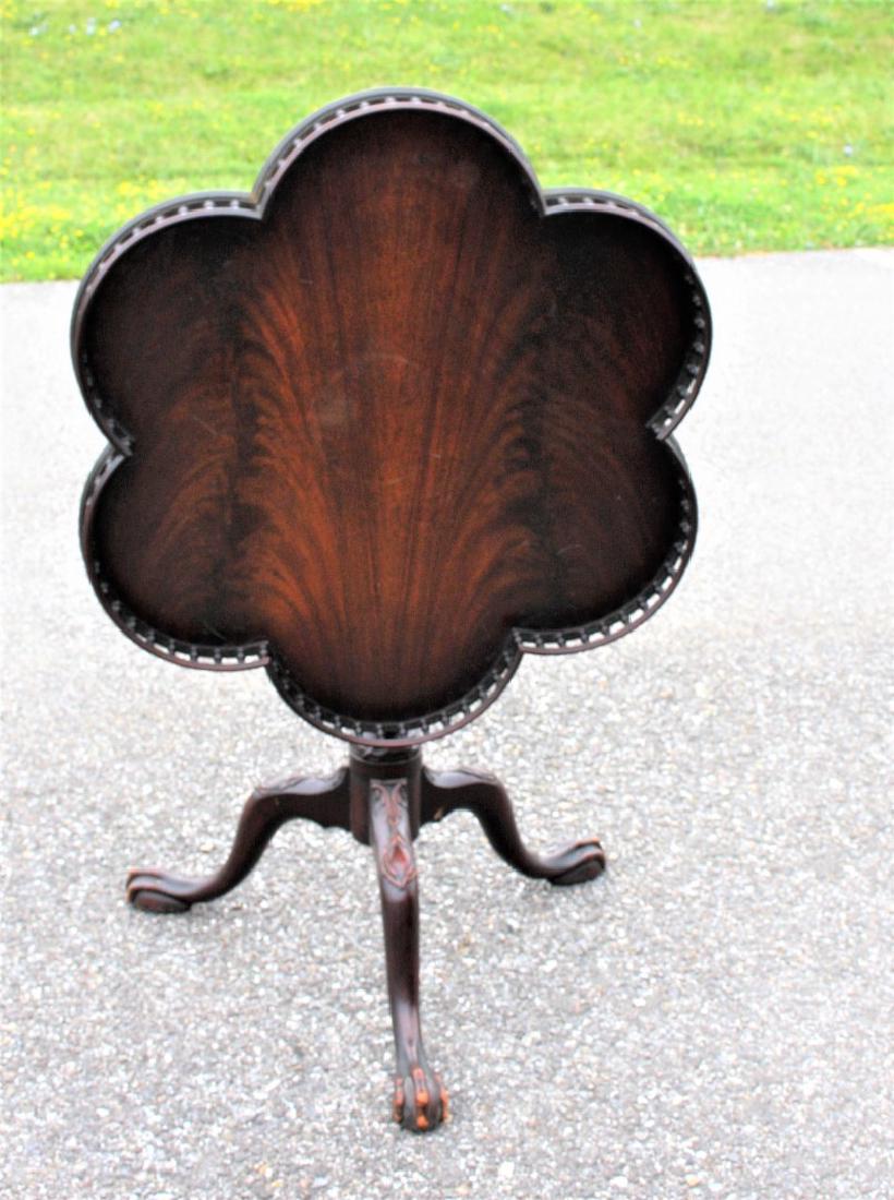 Chippendale Style Mahogany Tilt Top Stand (1 of 4)