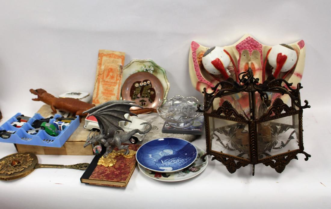 Lot of Miscellaneous Estate Items (1 of 3)