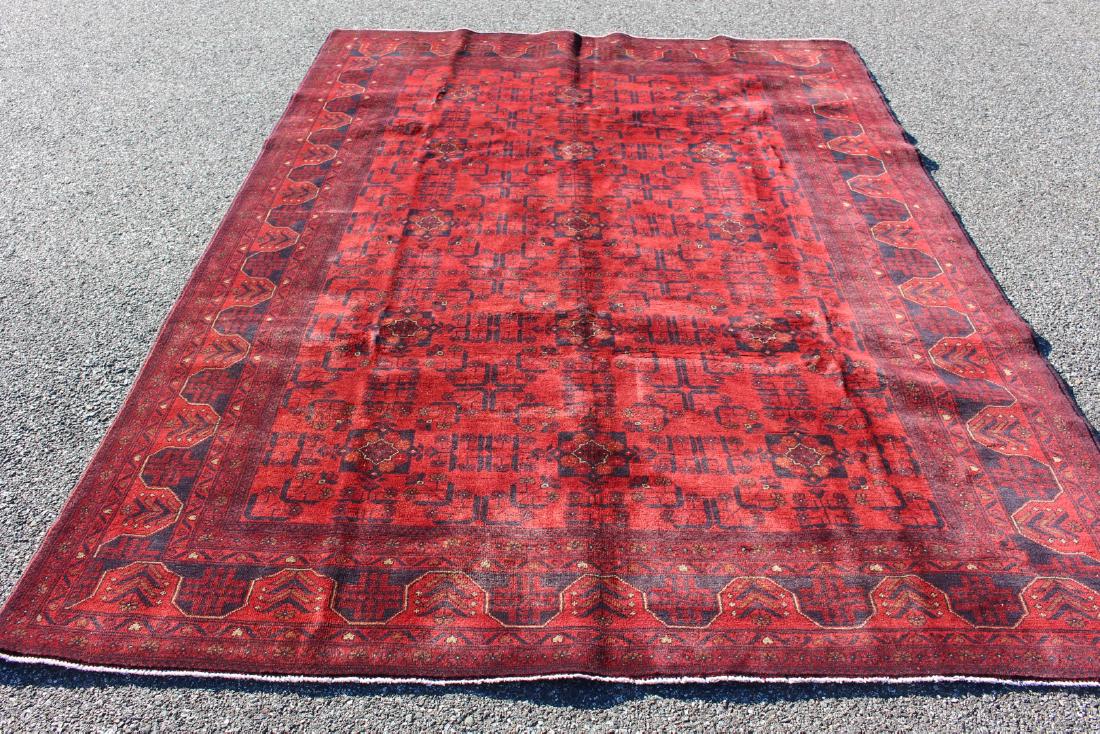 Khon Mohamady 6.9 x 9.7: handmade wool