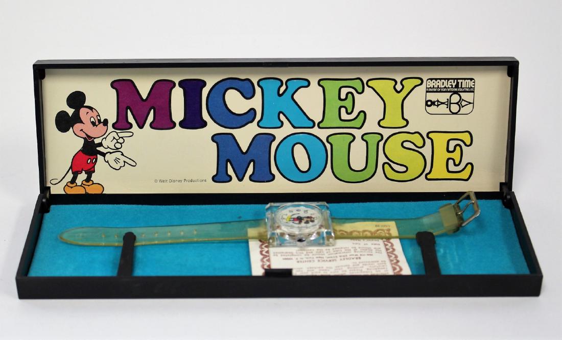 Bradley Mickey Mouse Watch (1 of 4)