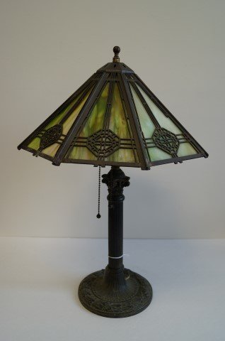 Royal Art Glass, NY Slag Glass Table Lamp (1 of 3)