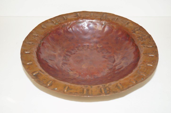 Stickley Bros. Arts & Crafts Copper Bowl: Hand hammered copper bowl by Robert Gladner for Stickley brothers. Makred at the underside; 2.25in. H. x 11.5in. D.