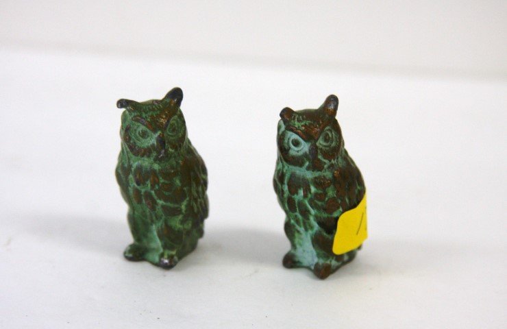 pair cast bronze miniature Owl figurines (1 of 3)