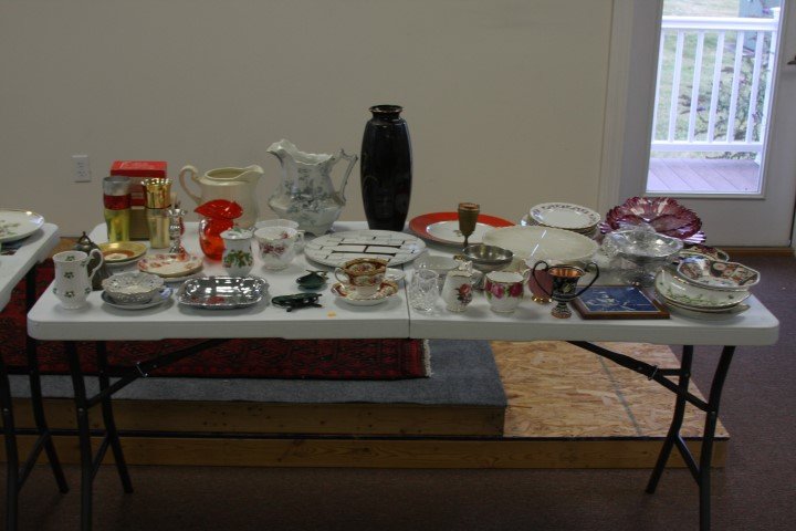 Lot of Miscellaneous Estate Items (1 of 4)