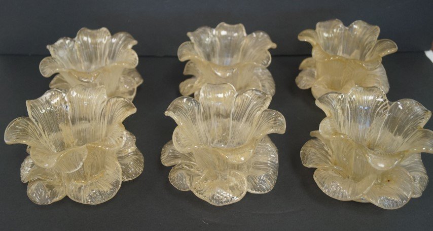 Set of Six(6) Venetian Glass Tulip Bowls: Set of six(6) glass bowls. Tulip form. Probably made for Barovier & Toso, Murano; 4in.H. x 5.5in.W.