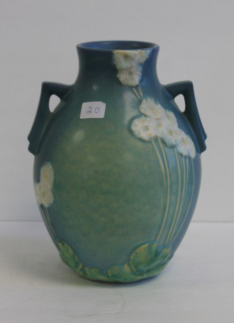 Roseville Pottery Vase Signed (1 of 4)
