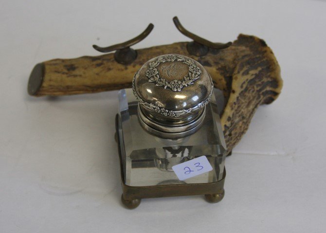 Victorian Brass mounted Antler Inkstand (1 of 5)