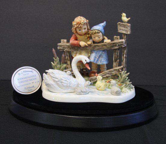 Hummel Grouping New in Box Forever Friends Limited (1 of 6)