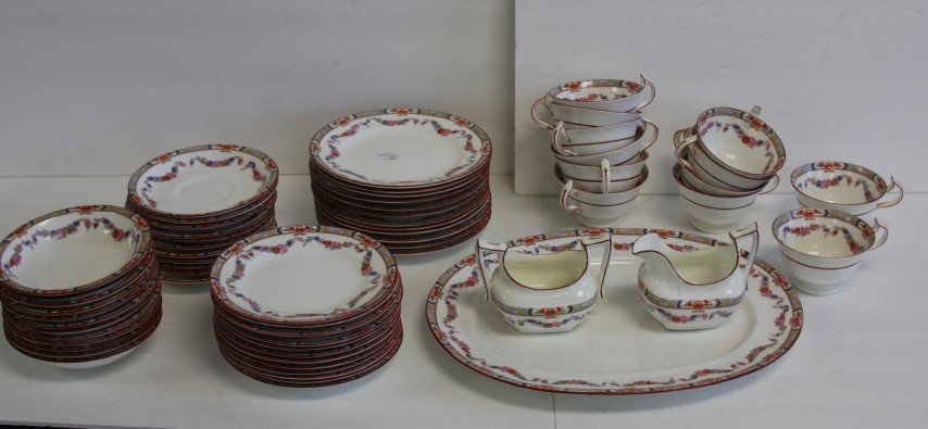 Royal Grafton Bone China England service 12 Dinnerware: service 12, Royal Grafton, floral decorated, various sizes