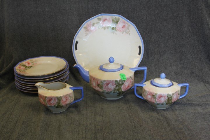 Twelve(12) Piece Bavarian Porcelain Luncheon Set (1 of 7)