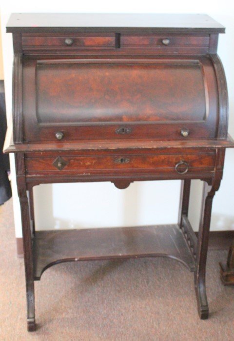Victorian Walnut Ladie's Cylinder Roll Desk (1 of 5)