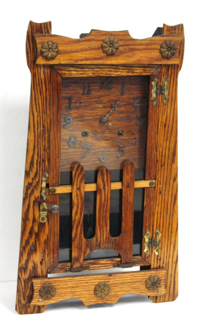 New Haven Clock Co. Oak Mantle Clock (1 of 6)