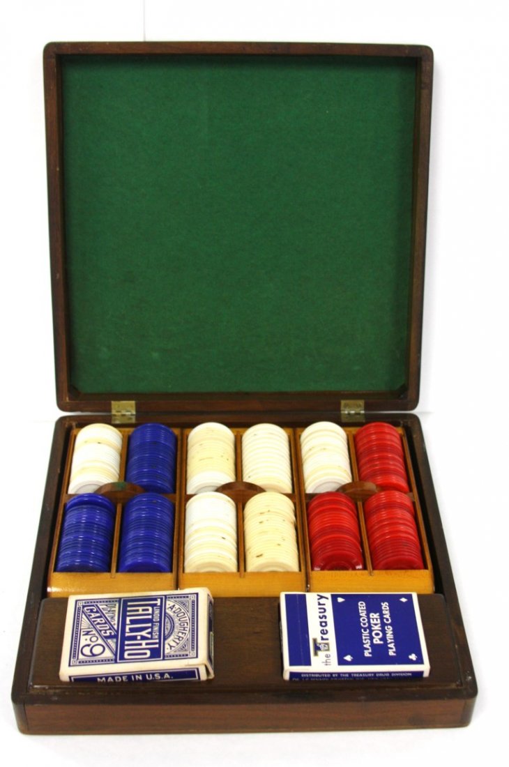 Vintage Boxed Poker Set (1 of 4)