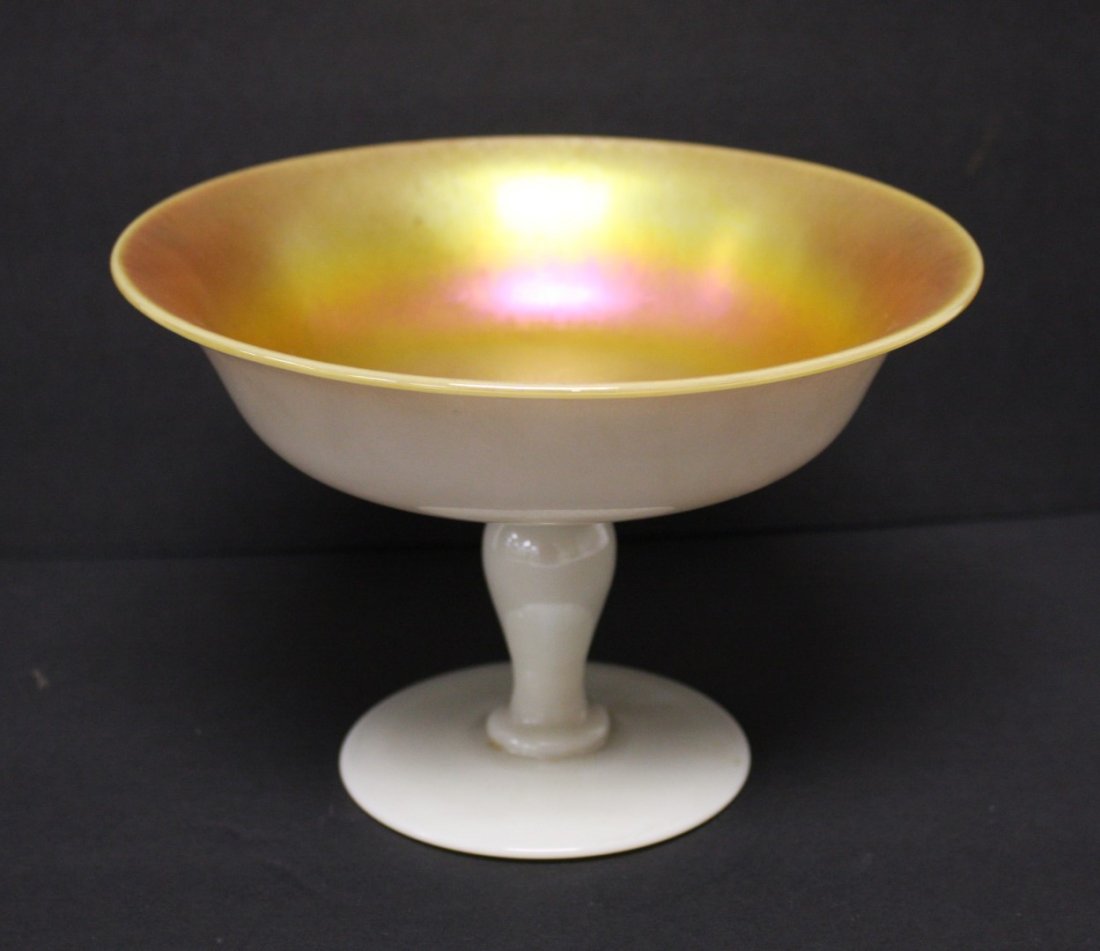 Steuben Calcite Art Glass Compote (1 of 5)