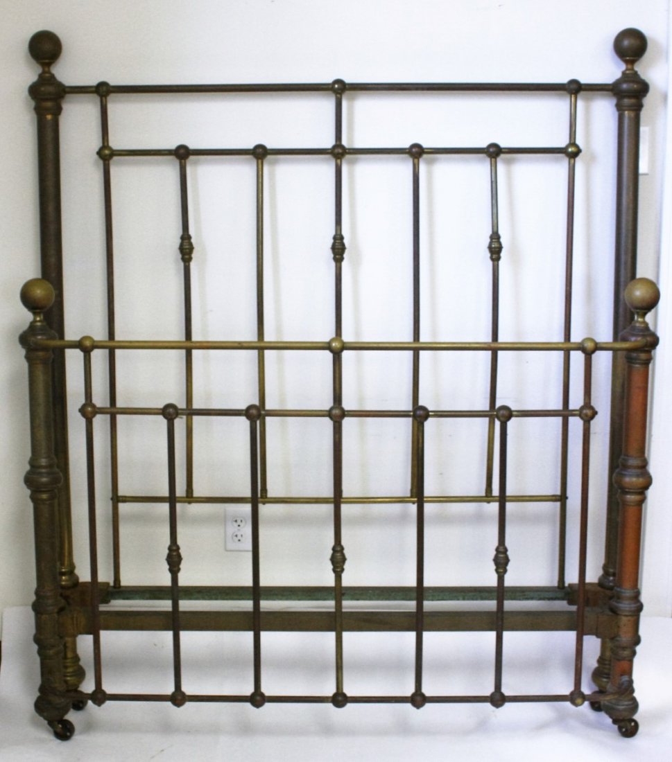 Victorian Brass Bed (1 of 4)