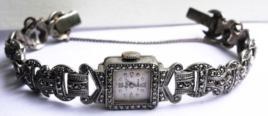 Art Deco Sterling Avia Ladies Wristwatch (1 of 7)