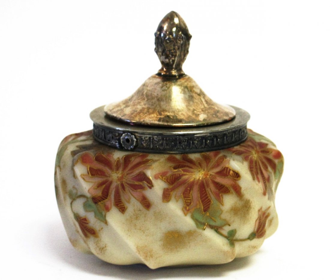 Mt Washington Enameled Glass Sugar (1 of 6)