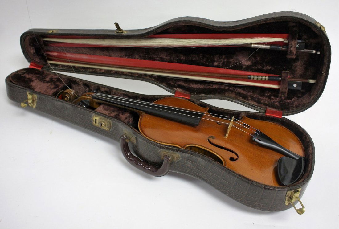 Antique Violin, Two [2] Bows, Stradivarius Cremonensis (1 of 10)