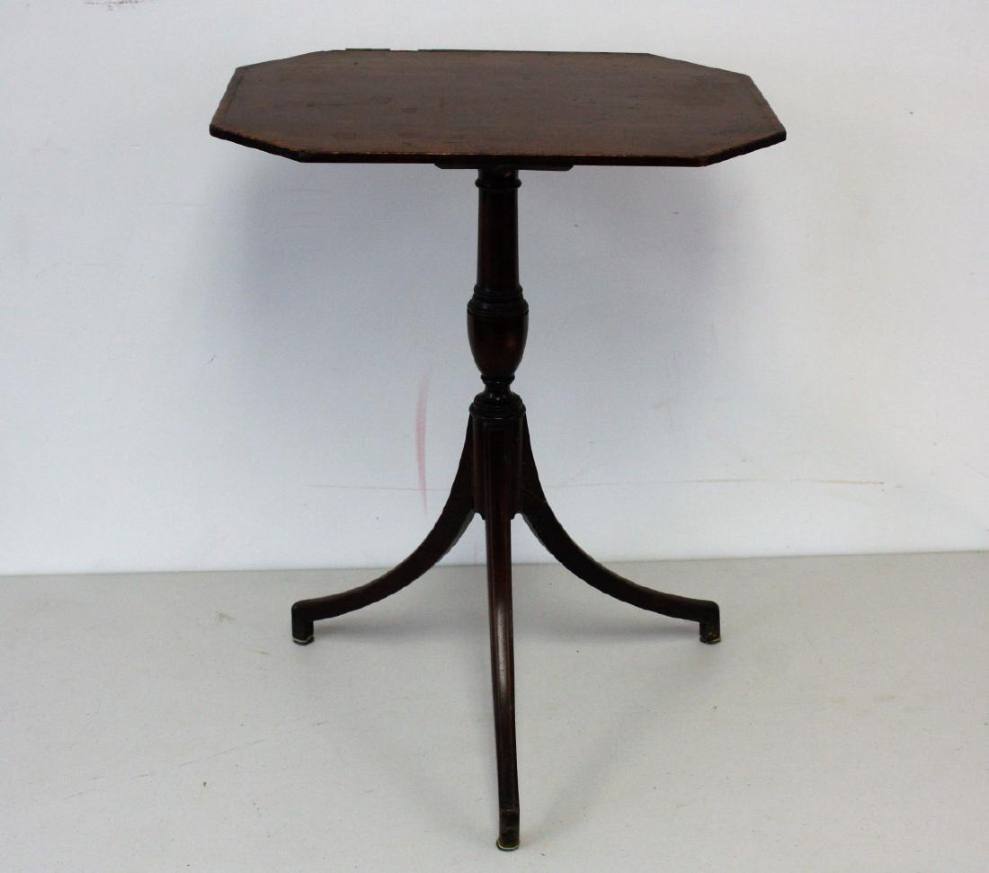 Early Hepplewhite Mahogany Candlestand (1 of 5)