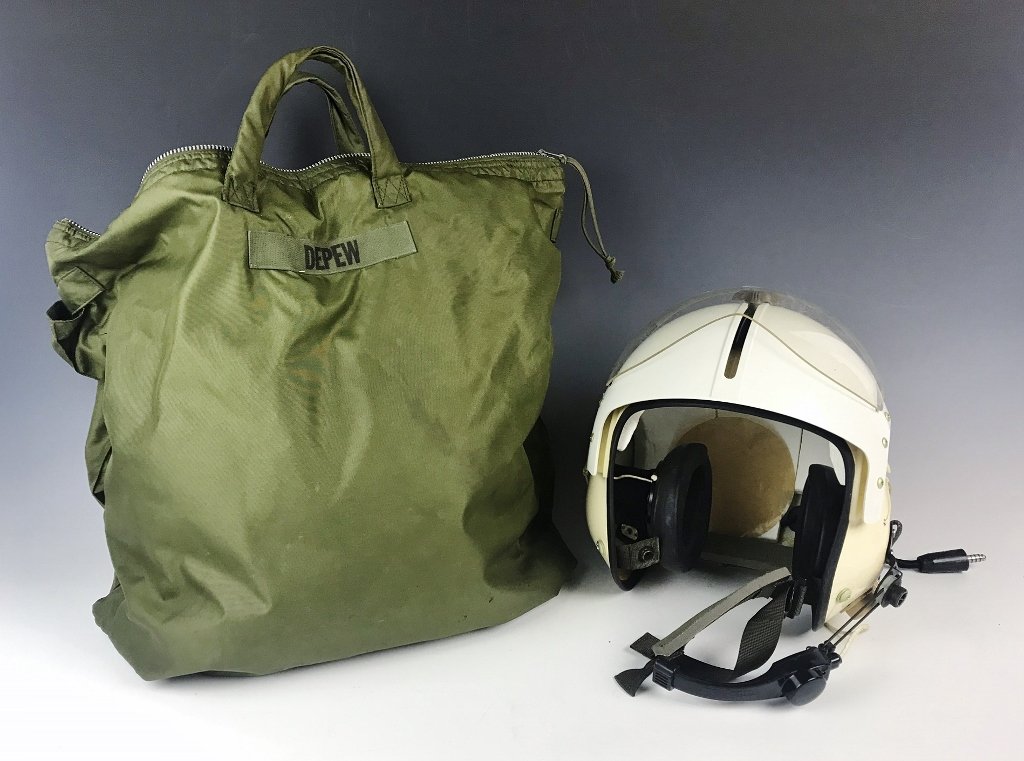 Vietnam Era US APH5 Army Helicopter Pilot Helmet: Vietnam era APH 5 US Army helicopter pilot helmet with issue bag. Hard shell helmet with visor, microphone and communication inputs. Interior foam liner with sizing liners in original packaging. Helme