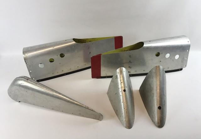 Korean War US F86 Fighter Jet Wing Parts (5pc): Korean War US F86 Fighter Jet wing parts (5pc) This lot includes several parts for the under wing assembly, including (2) F-86 H Bomb Rack Fairings (2) unknown pieces for an F-86-F and F-86-E model, a