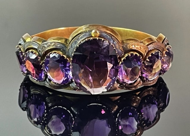 19th C. Russian 14K Gold, Amethyst Bracelet: 19th C. Russian 14K Gold and Amethyst Bracelet. Heavy 14K yellow gold construction with two "CID" hallmarks and "56" and shield with "1865" beneath hallmarks at clasp. Bracelet set with seven graduate