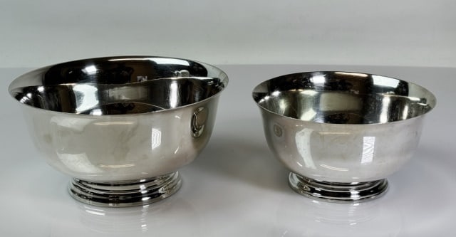 Sterling Silver Paul Revere Bowls (2pc): Two Sterling Silver Paul Revere Reproduction Bowls: (1) Bowl signed "LUNT STERLING", (1) Bowl signed: with dedication at base. Good condition, larger measures: 3.75" H x 7" D, combined weight: 21 Ozt.