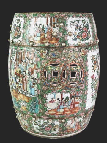 Chinese Rose Medallion Porcelain Garden Seat: 19th C. Chinese Porcelain Rose Medallion Garden Seat. Hand decorated with floral and natural themes with court and temple scenes in panels. Hollow body with reticulated coin decoration. Excellent cond