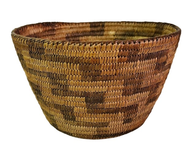 Antique Pima American Indian Woven Basket: Early 20th C. Pima American Indian Woven Coil Basket. Hand crafted of willow and devil's claw with repeating geometric pattern and braided edge at mouth. Excellent condition, tight with rich age patin