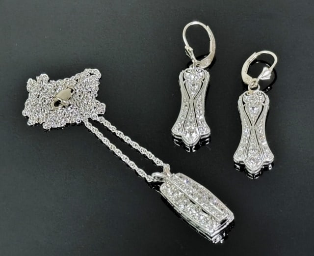 Antique 14K Gold, Diamond Art Deco Jewelry (3pc): Antique Suite of Art Deco 14K Gold and Diamond Jewelry: (1) Pair of earrings crafted of 14K white gold, each set with sixteen round cut diamonds of graduated size, (1) 14K white gold chain necklace wi