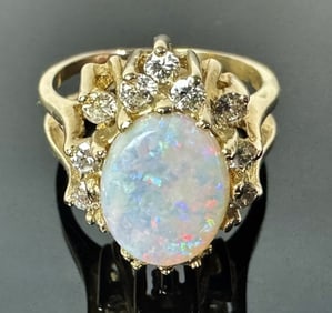 Vintage 14K Gold Opal and Diamond Ring