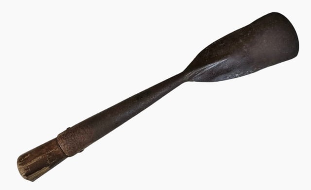 19th C. Whaling Blubber Spade, Signed Macy: 19th C. Bench Made Steel Blubber Flensing Spade, Signed "MACY" (Nantucket, Massachusetts) and "Cast Steel". Socketed spade with center spine and curved blade. Good condition with old oxidation, measur
