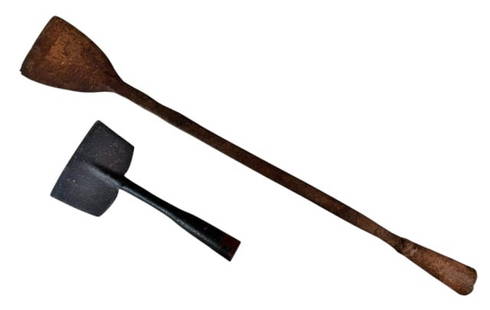 19th C. Wrought Iron Whaling Spades (2pc): Two 19th C. Iron Whaling Spades. Hand wrought socketed spades, one with rib. Good condition with old oxidation, larger measures: 32" L