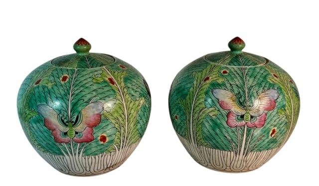 Pair of Chinese Qing Decorated Ceramic Urns (2pc) (1 of 8)
