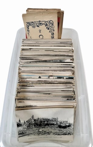Postcards, WW1 France, Belgium (400+pc): Collection of World War One Postcards. Consists largely of France, with multiple views of Albert, Arcachon, Arles, Avignon, Bayonne, Biarritz, Bordeaux, Brest, Chartres, Cherbourg, Metz, Lourdes, Nime