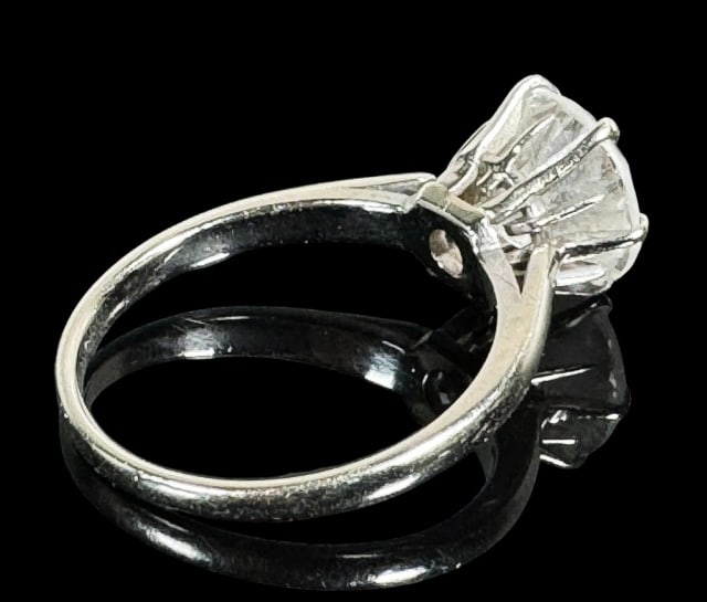 GIA Certified Diamond, 3.34 cts, SI2, E Color - 10