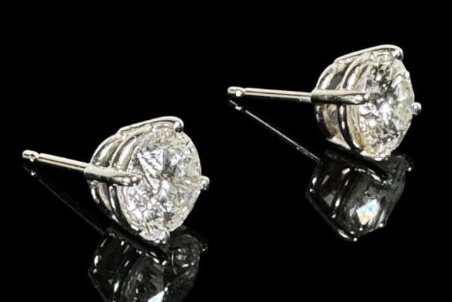 Pair 14K Gold Diamond Earrings (2pc) - 3