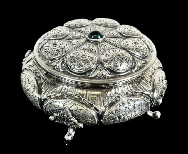 Antique Continental .800 Silver Dresser Box (1 of 4)