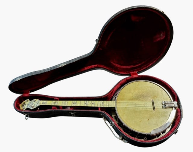 Antique Tenor Banjo with Case, Maybell Songster (1 of 9)